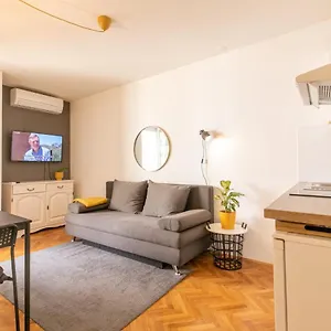 Pula city accomodation , Pola Croazia